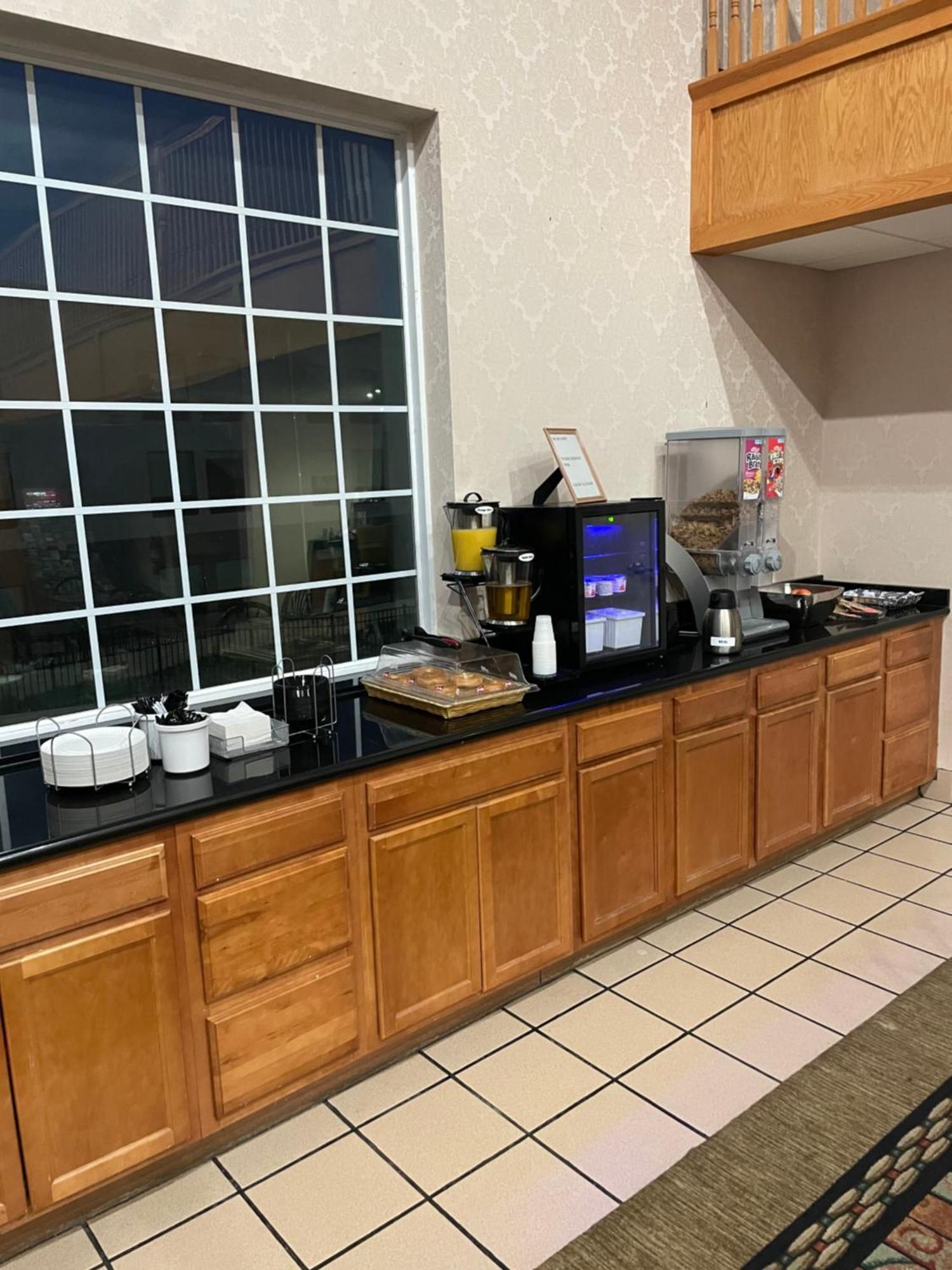 Super 8 By Wyndham Harrisburg Hershey North Kültér fotó